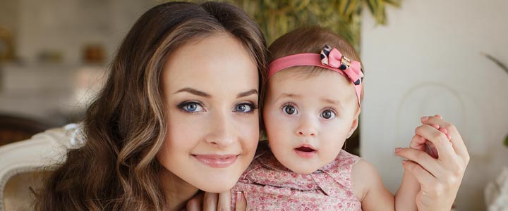 Korta flicknamn med 3 bokstäver | Hitta ett namn 2025